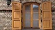 Comment remettre au goût du jour vos châssis en bois d’extérieur ?
